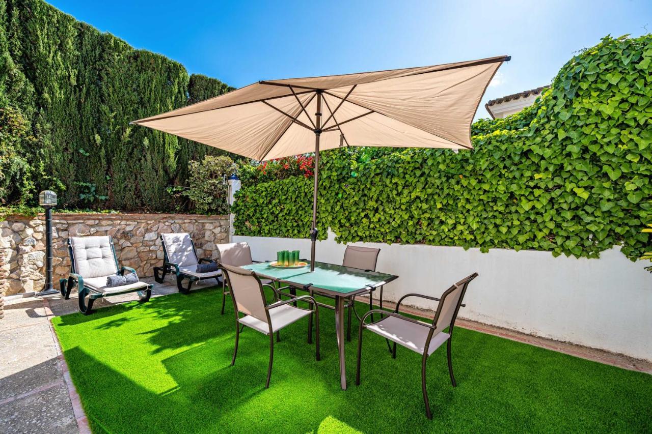 Carmen Garden & Parking Apartment